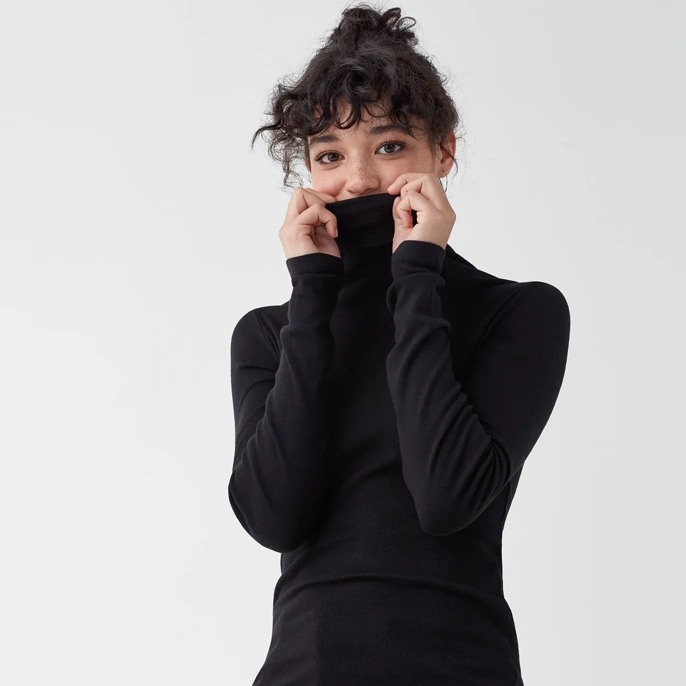 Long Sleeve Turleneck (Black)