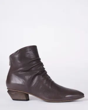 stephanie/010 ignis - urban chic h109