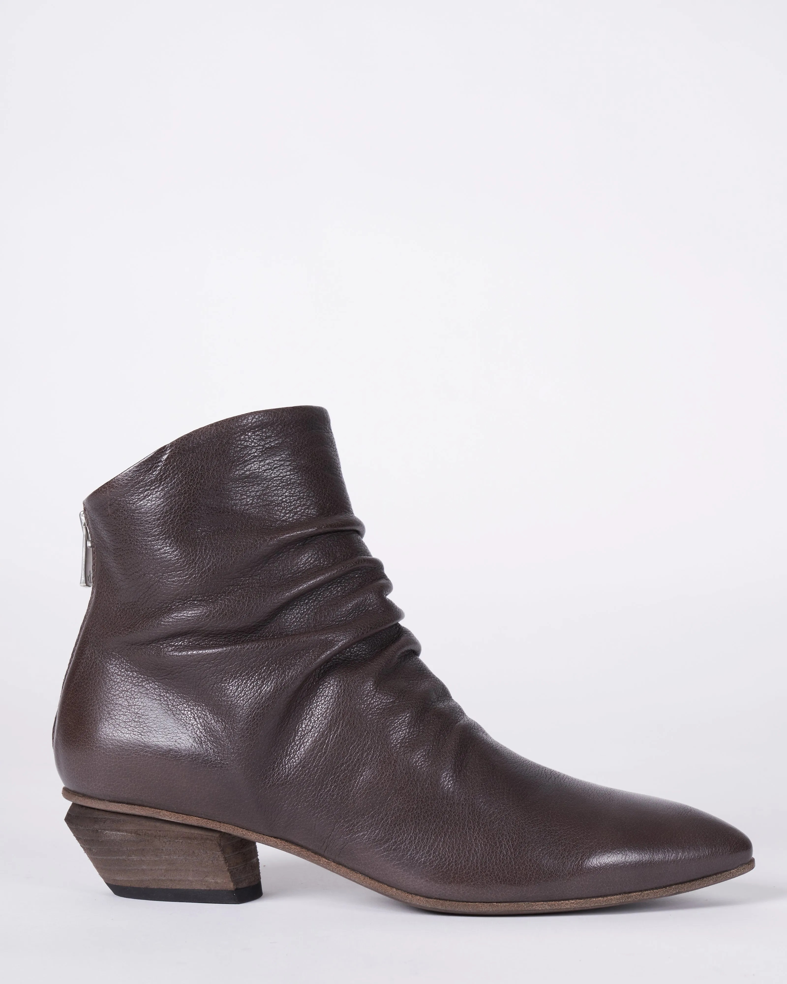 stephanie/010 ignis - urban chic h109